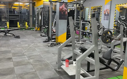 befitbestrong gym image