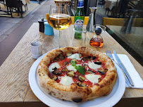Pizza du Restaurant italien Sapori Pizzeria à Levallois-Perret - n°2