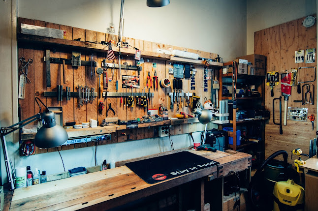 Értékelések erről a helyről: Svajcsik Gitár Műhely, Budapest - Hangszerüzlet