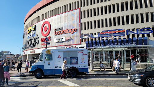 Electronics Store «Best Buy», reviews and photos, 8801 Queens Blvd, Elmhurst, NY 11373, USA