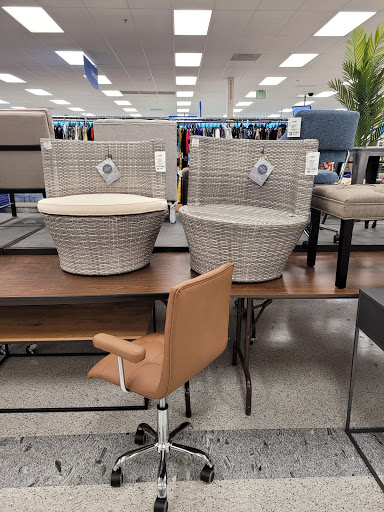 Clothing Store «Ross Dress for Less», reviews and photos, 3355 Daniels Rd, Winter Garden, FL 34787, USA