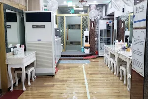 Myeongdong cheonjiyeonbulhan steam room image