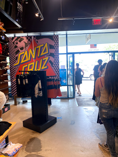 Clothing Store «Zumiez», reviews and photos, 200 Tanger Mall Dr #1311, Riverhead, NY 11901, USA