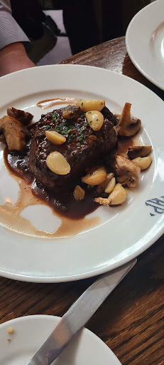 Steak House «Hyde Park Prime Steakhouse», reviews and photos, 21 Main St, Westlake, OH 44145, USA