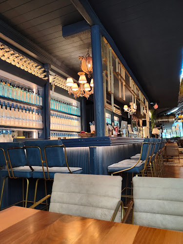 Blue Blood - Cafe Cocktail Bar - Καφετέρια