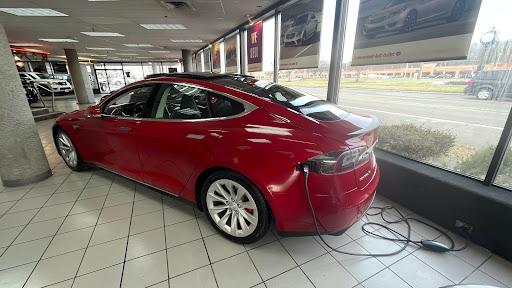 Used Car Dealer «International Auto Outlet», reviews and photos, 2531 Dixie Hwy, Hamilton, OH 45015, USA