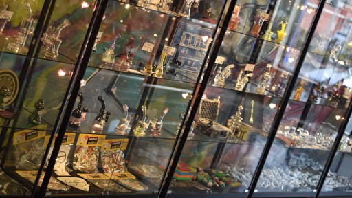 Tobacco Shop «Kazzaz Smoke Shop», reviews and photos, 6355 W Montrose Ave, Chicago, IL 60634, USA