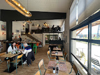 Atmosphère du Restaurant Corner Bistro Bouc à Bouc-Bel-Air - n°15