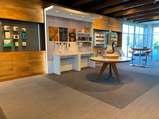 Cell Phone Store «AT&T», reviews and photos, 2000 W Big Beaver Rd, Troy, MI 48084, USA