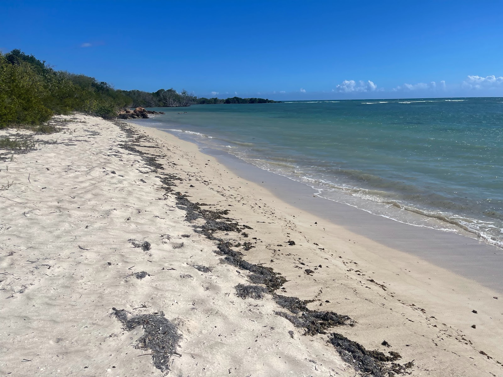 Φωτογραφία του Heaven Beach με φωτεινή λεπτή άμμο επιφάνεια