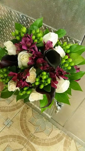 Florist «Floral Charisma», reviews and photos, 109 N Washington St, DeRidder, LA 70634, USA