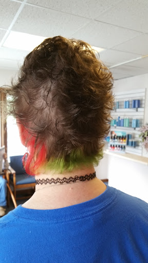 Beauty Salon «Cameo Room Beauty Salon», reviews and photos, 2775 Brentwood Dr, Columbus, IN 47203, USA