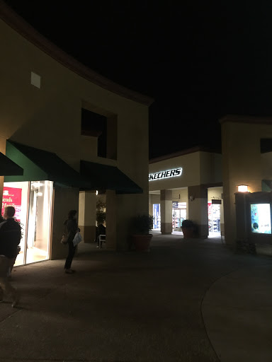 Clothing Store «Gap Outlet», reviews and photos, 13000 Folsom Blvd #1320, Folsom, CA 95630, USA