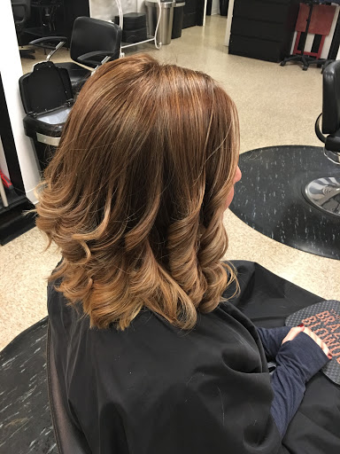 Beauty Salon «Santana Salon And Spa», reviews and photos, 1800 Bickford Ave, Snohomish, WA 98290, USA