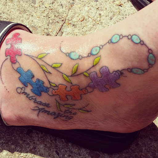 Tattoo Shop «Mr Tattoo», reviews and photos, Mr Tattoo, 673 High St, Burlington, NJ 08016, USA