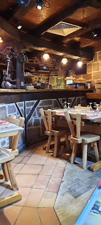 Atmosphère du Restaurant Piano Bar La Calèche à Varetz - n°7