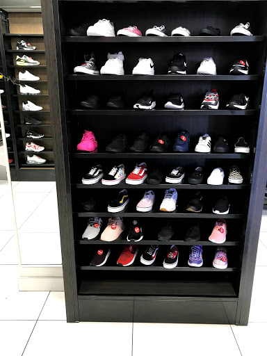 Shoe Store «Shoe Palace», reviews and photos, 7927 Van Nuys Blvd, Panorama City, CA 91402, USA