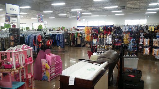 Thrift Store «Goodwill Retail Store of St. Peters – Mid Rivers», reviews and photos, 620 Mid Rivers Mall Dr, St Peters, MO 63376, USA