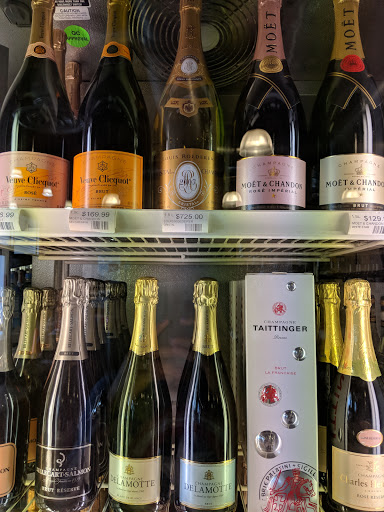 Liquor Store «Portofino Wine Bank», reviews and photos, 500 S. Pointe Dr #110, Miami Beach, FL 33139, USA