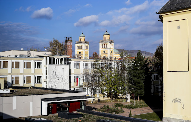 Értékelések erről a helyről: Eszterházy Károly Egyetem Gyakorló Általános Iskola, Eger - Iskola