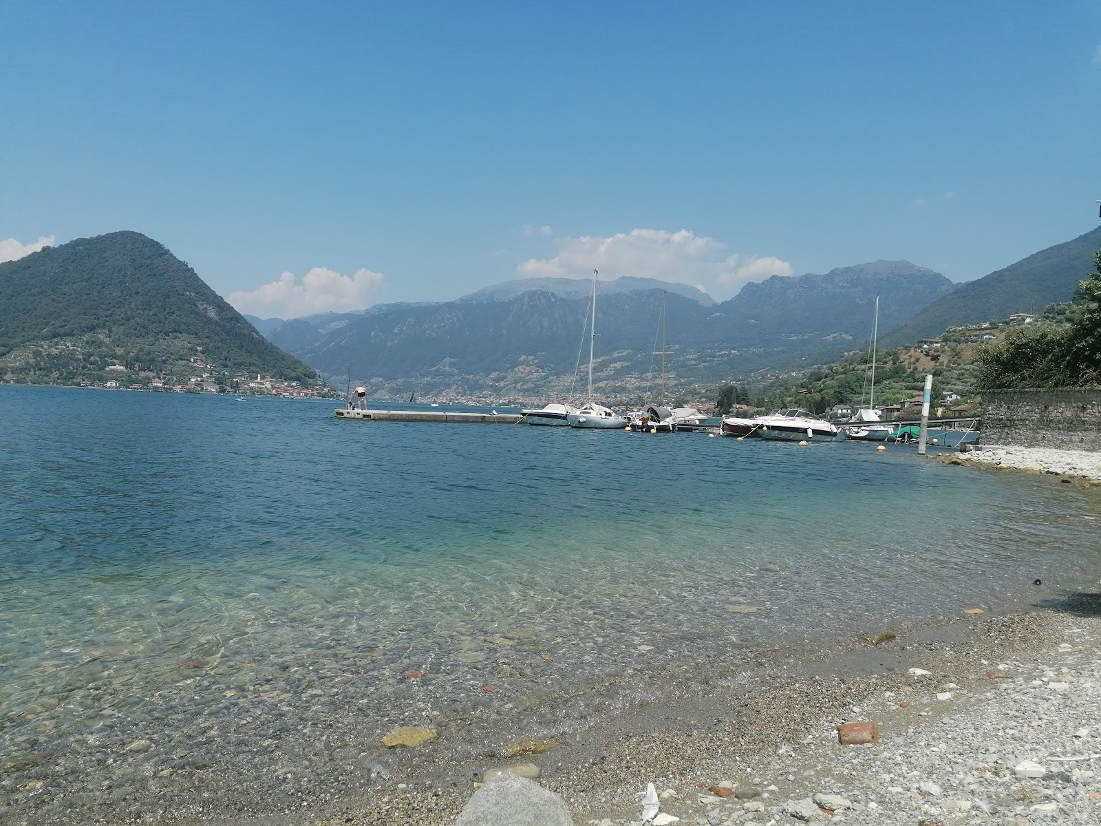 Spiaggia Sulzano'in fotoğrafı çok temiz temizlik seviyesi ile