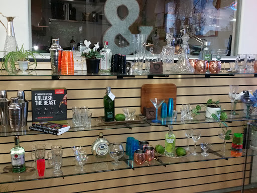 Liquor Store «Grants Pass Liquor Stores», reviews and photos, 210 SE 8th St, Grants Pass, OR 97526, USA