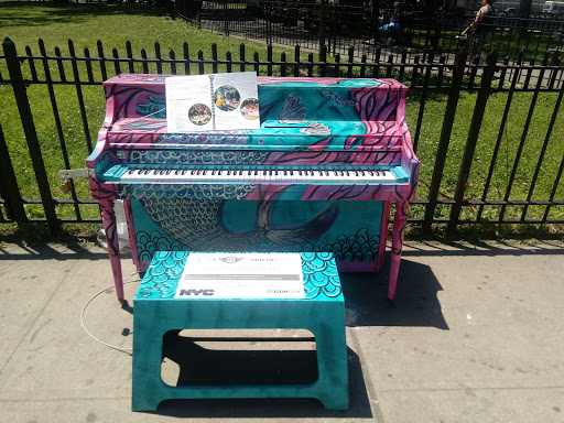 Park «Virginia Park», reviews and photos, 1878 Cross Bronx Expy, Bronx, NY 10472, USA