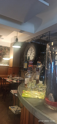 http://www.brasserielaglaciere.ch/