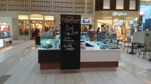 Shopping Mall «Oxmoor Center», reviews and photos, 7900 Shelbyville Rd, Louisville, KY 40222, USA