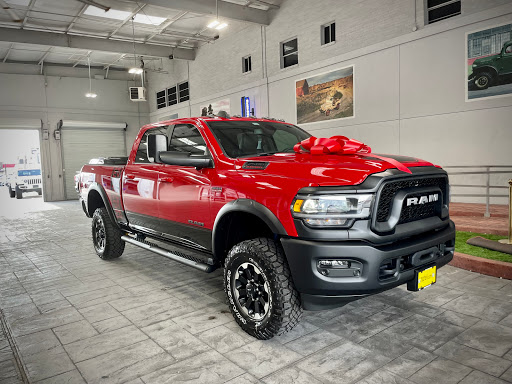 Used Car Dealer «Mac Haik Chrysler Dodge Jeep Ram», reviews and photos, 12111 Katy Fwy, Houston, TX 77079, USA