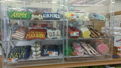 Pet Supply Store «Pet Supplies Plus», reviews and photos, 1500 McMullen Booth Rd, Clearwater, FL 33759, USA