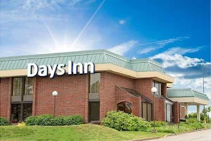 Days Inn by Wyndham Rolla image