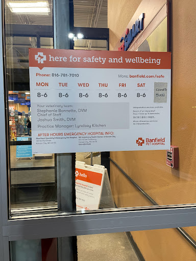 Pet Supply Store «PetSmart», reviews and photos, 8500 N Evanston Ave, Kansas City, MO 64157, USA