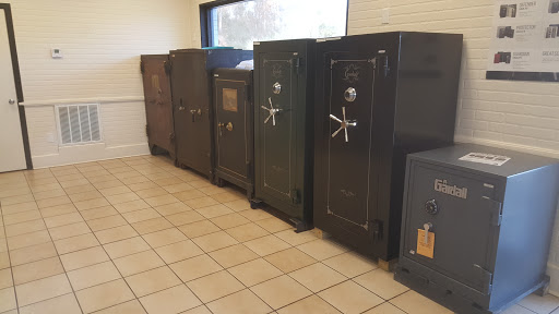 Safe & Vault Shop «A to Z Lock & Safe (Niceville)», reviews and photos, 402 W John Sims Pkwy, Niceville, FL 32578, USA