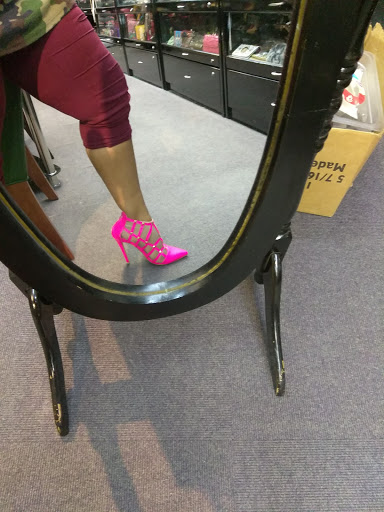 Shopping Mall «Lincoln Shopping Center», reviews and photos, 26092 Greenfield Rd, Oak Park, MI 48237, USA