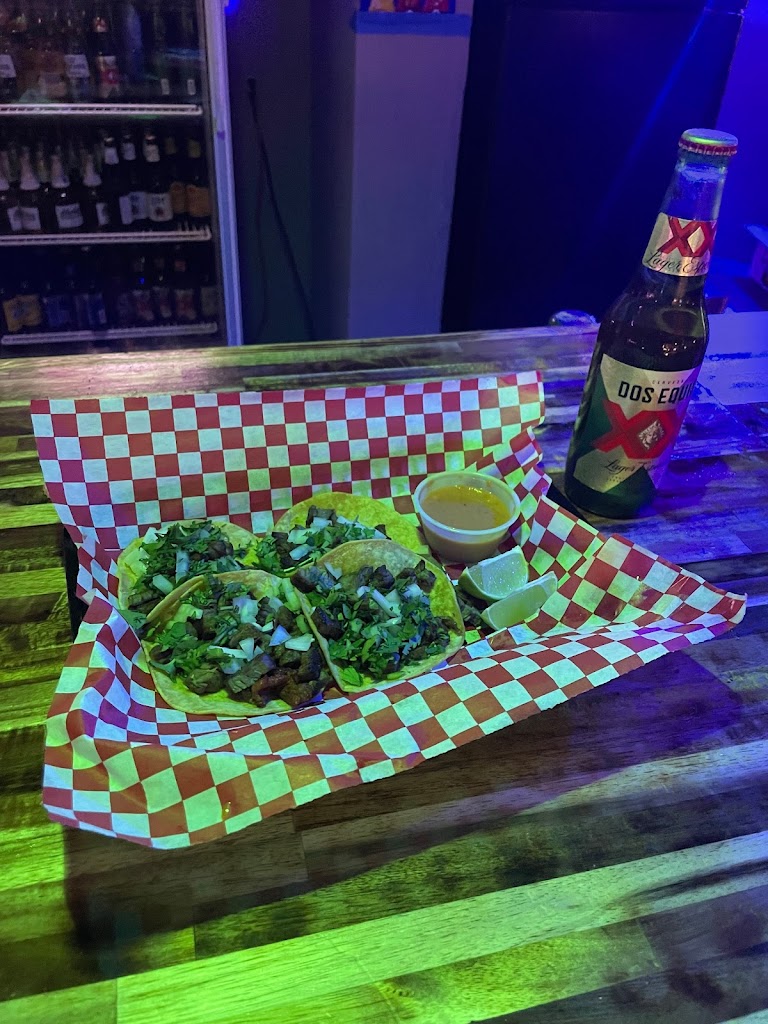 Taquitos y Birria Quesamia 78233