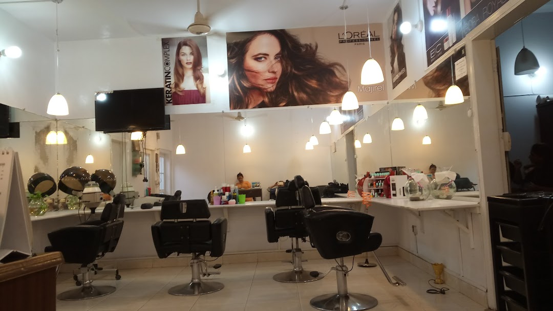Nisha Beauty Salon