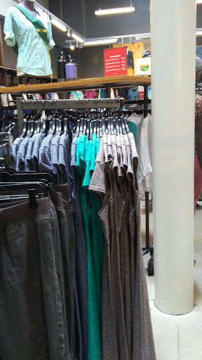 Camping Store «REI», reviews and photos, 6424 Sawmill Rd, Columbus, OH 43235, USA