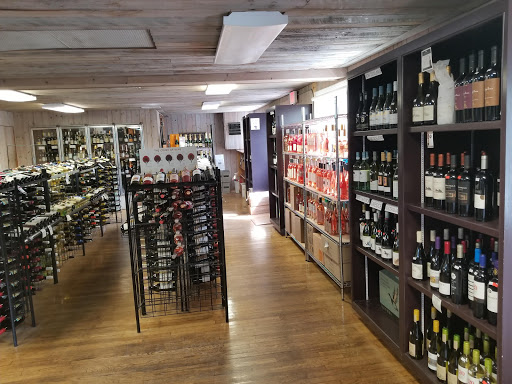 Wine Store «Falmouth Wine & Spirits», reviews and photos, 322 Palmer Ave, Falmouth, MA 02540, USA