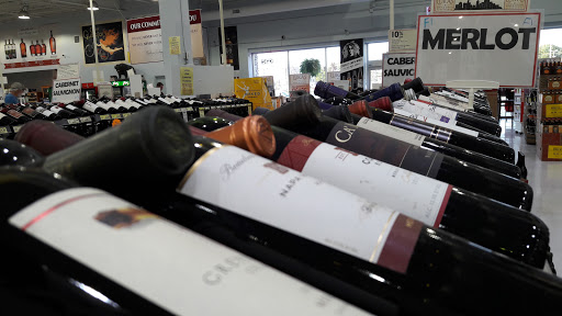 Liquor Store «Lukas Wine and Spirits», reviews and photos, 15678 Manchester Rd, Ellisville, MO 63011, USA