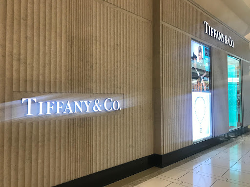 Jewelry Store «Tiffany & Co.», reviews and photos, 2223 N Westshore Blvd, Tampa, FL 33607, USA