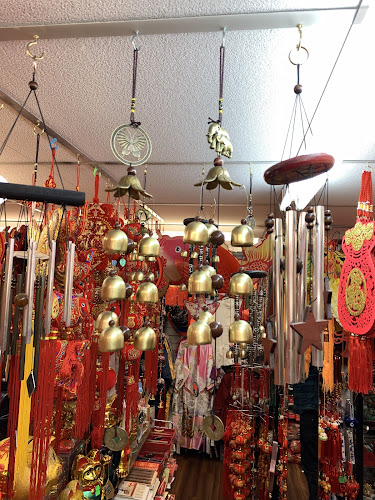 Reviews of Oriental Fashion Store and feng shui gifts and crafts in London - Clothing store