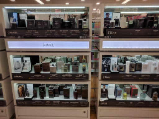 Hair Salon «Ulta Beauty», reviews and photos, 2431 W Schaumburg Rd, Schaumburg, IL 60194, USA