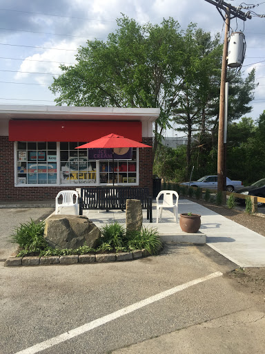 Convenience Store «Wayland Mini Market», reviews and photos, 334 Boston Post Rd, Wayland, MA 01778, USA