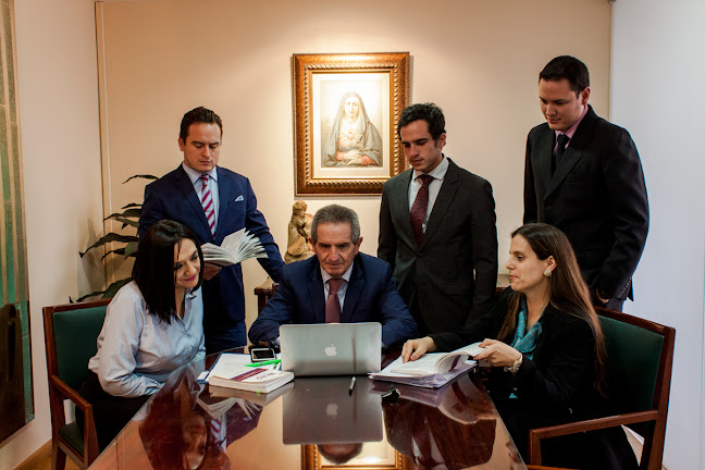 Opiniones de Estudio Jurídico Maya en Quito - Abogado