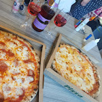 Photo n°1 de l'avis de Ashleigh. fait le 21/04/2022 à 15:13 sur le  La Goccia Pizzeria con cucina à Valeggio sul Mincio