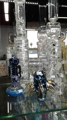 Tobacco Shop «E-Clouds Vape and Smoke Shop», reviews and photos, 1253 S Hacienda Blvd, Hacienda Heights, CA 91745, USA