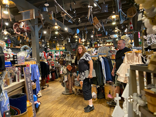 American Restaurant «Cracker Barrel Old Country Store», reviews and photos, 10090 Daniels Pkwy, Fort Myers, FL 33913, USA