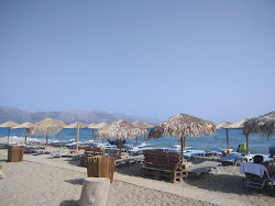 Maganos beach'in fotoğrafı - rahatlamayı sevenler arasında popüler bir yer