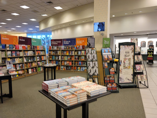 Book Store «Barnes & Noble», reviews and photos, 2751 Paper Mill Rd, Wyomissing, PA 19610, USA